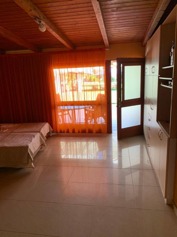 Village Dimopoulos Rodhodhafni Bagian luar foto