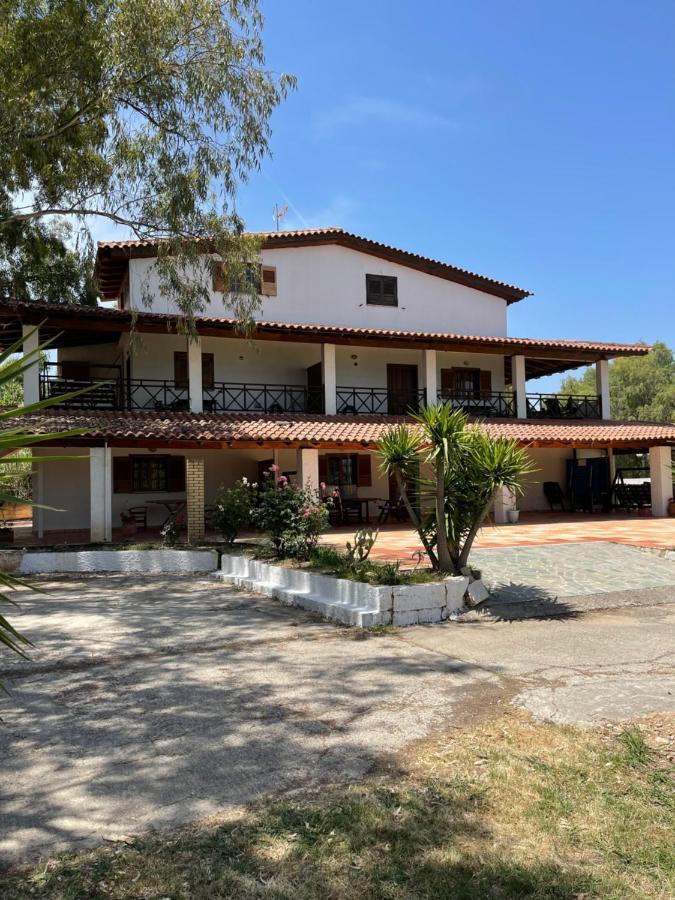 Village Dimopoulos Rodhodhafni Bagian luar foto